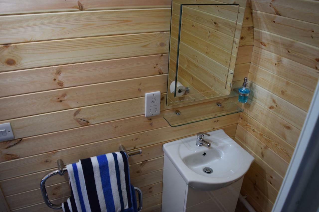 The Beach Bothies Valtos Exterior photo